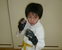 �����@����