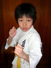 �����@����