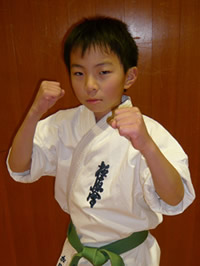 �����@��