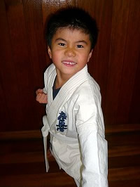 �����@��