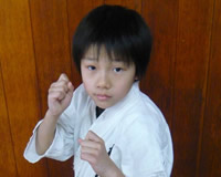 �����@����